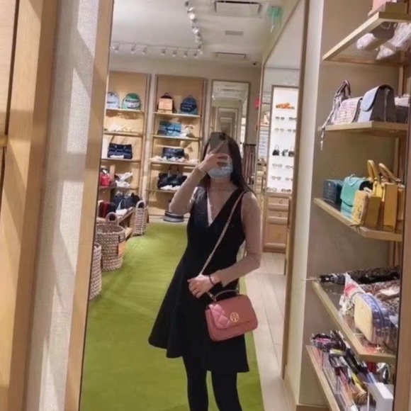 🌸NeW! Tory Burch Willa Mini Top Handle Bag - Picture 12 of 12